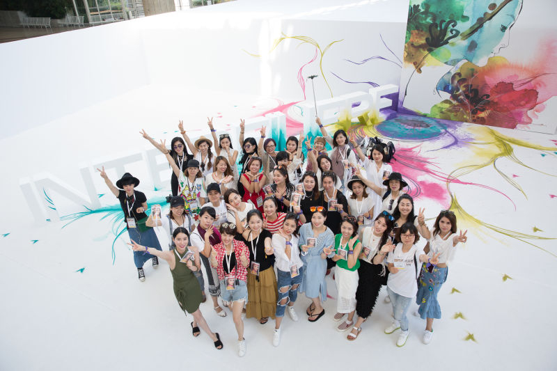 中國“朵女郎”亮相“法國里昂國際時尚內(nèi)衣展”(圖6)