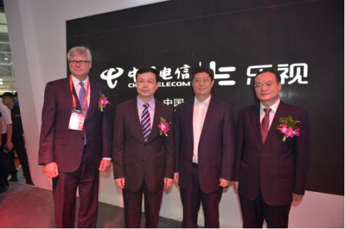 樂視手機(jī)中國電信天翼終端展臺成焦點(diǎn)(圖1)
