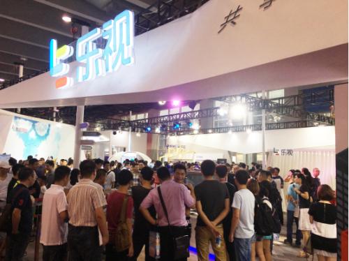 樂視手機(jī)中國電信天翼終端展臺成焦點(diǎn)(圖3)